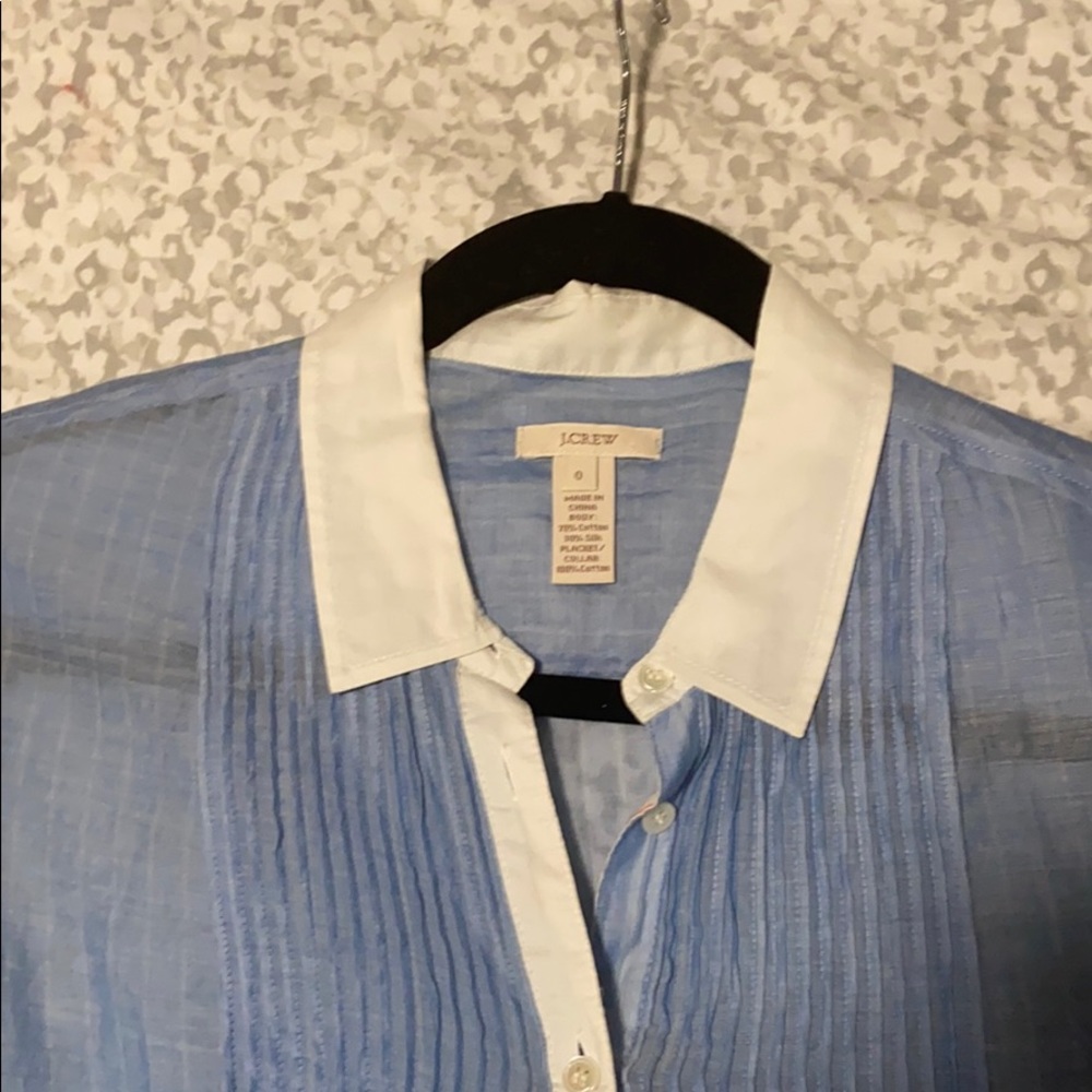I crew SZ 0. Perfect condition. Too small for me.
